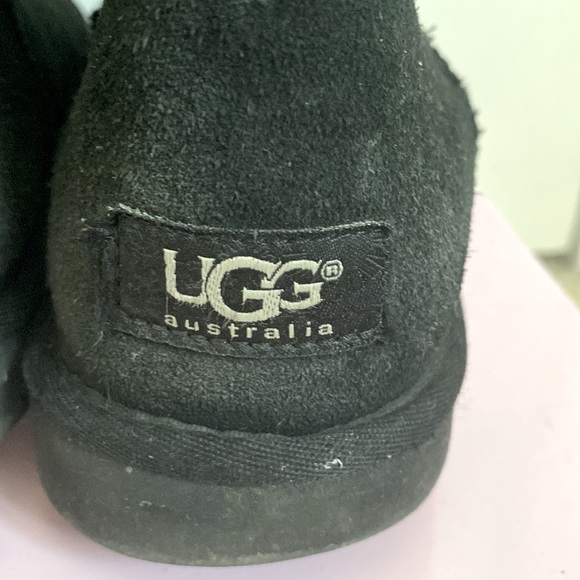 UGG Bailey Button Triplet II Boot - Picture 3 of 5